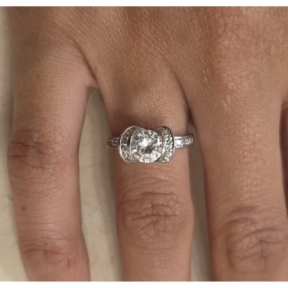 Vintage Ribbon Mount Sterling Silver CZ Ring Size‎ 6